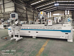 Macchina per porte CNC personalizzabile con asse Z 20 rotaia guida del letto del tornio e 750W * 2/400W * 1 servomotori