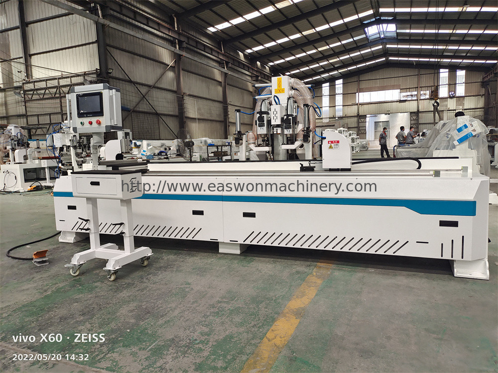Macchina per porte CNC personalizzabile con asse Z 20 rotaia guida del letto del tornio e 750W * 2/400W * 1 servomotori